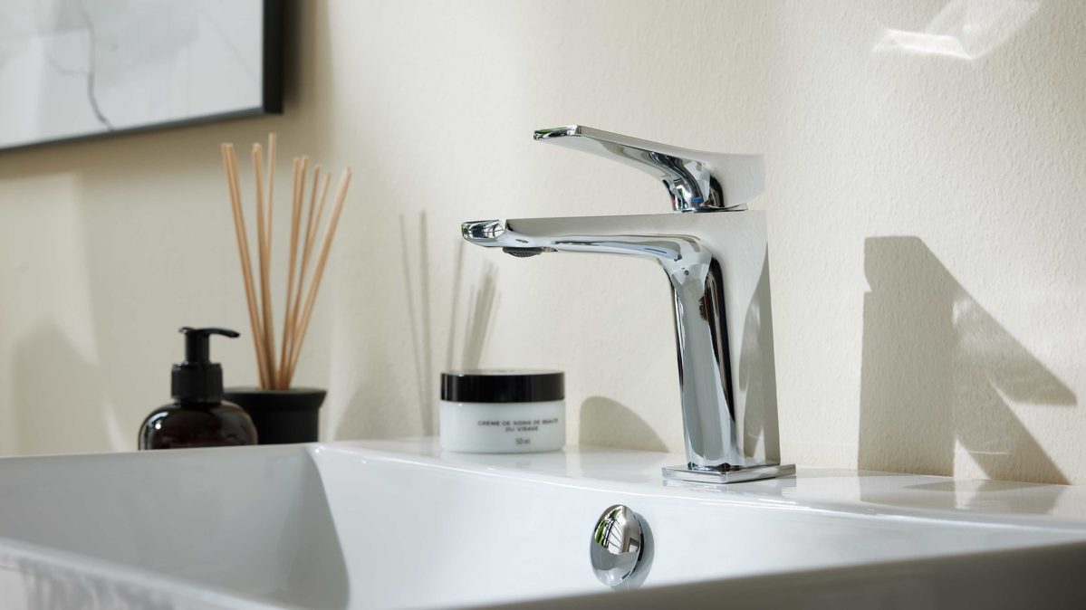 Mischbatterie Interliving aus Metall in Chrom Interliving Bad Serie 7357 - Waschtisch-Armatur Chrom