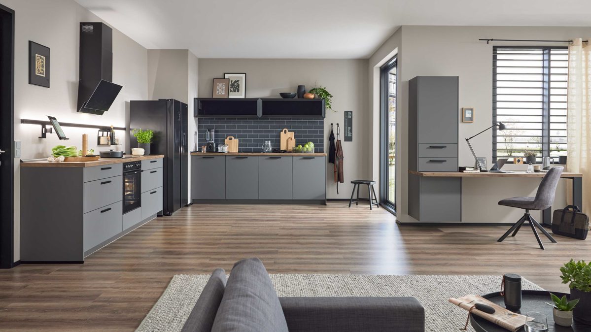 Einbauküche culineo® aus Holz in Dunkelgrau Culineo® Einbauküche C357 mit gorenje Einbaugeräten Schiefergrau & Schwarzglas - zweizeilig