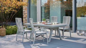 Gartenmöbel-Set Interliving aus Metall in Beige Interliving Gartenmöbel Serie 7011 - Essgruppe mit vier Stühlen beiger gesinterter Stein, Rope & Olefin, taupefarbenes Aluminium