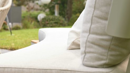 Gartensofa Interliving aus Metall in Beige Interliving Gartenmöbel Serie 7015 - Loungesofa beiges Olefin, Teakholz & taupefarbenes  Aluminium