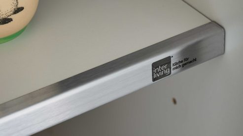 Einbauküche Interliving aus Holz in Holzfarben Interliving Küche Serie 3092 mit SIEMENS Einbaugeräten Sahara & Goldeiche - Stellfläche ca. 430 x 187 cm