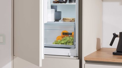 Einbauküche Interliving aus Holz in Holzfarben Interliving Küche Serie 3092 mit SIEMENS Einbaugeräten Sahara & Goldeiche - Stellfläche ca. 430 x 187 cm