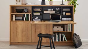 Einbauküche Interliving aus Holz in Dunkelgrau Interliving Küche Serie 3093 mit separater Homeoffice-Lösung Graphit & Eiche Venture - dreizeilig