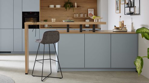 Einbauküche culineo® aus Holz in Hellblau Culineo® Einbauküche C357 mit SIEMENS Einbaugeräten Sky & Eiche Honig - zweizeilig