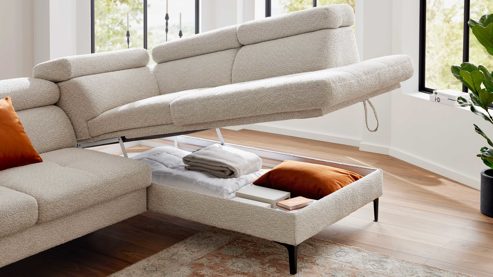 Bettkasten Interliving aus Metall in Transparent Interliving Sofa Serie 4420 - Aufklappfunktion für Chaiselongue