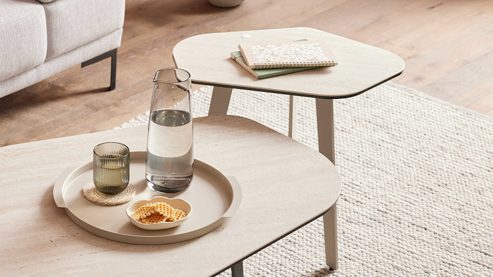 Beistelltisch Interliving aus Keramik in Beige Interliving Couchtisch Serie 6231 - Beistelltisch travertinfarbene Keramik & schwarzer Stahl - 55 x 50 cm