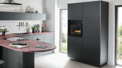 Einbauküche Nolte® küchen aus Holz in Schwarz nolte® Einbauküche Perfect Plus mit Einbaugeräten Schwarz & Red Marble – zweiteilig