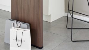 Einbauküche culineo® aus Holz in Weiß Culineo® Einbauküche C187 mit Einbaugeräten Weiß & Nussbaum Milano - Stellfläche ca. 335 x 305 cm