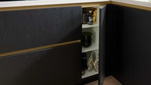 Einbauküche culineo® aus Holz in Schwarz Culineo® Einbauküche C382 mit gorenje Einbaugeräten Eiche Nero - Stellfläche ca. 335 x 305 cm