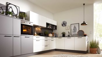 Einbauküche Interliving aus Holz in Weiß Interliving Küche Serie 3032 mit gorenje Einbaugeräten Weiß & Quarzgrau - Stellfläche ca. 395 x 245 cm