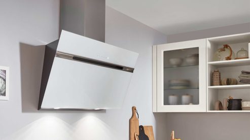 Einbauküche Nobilia® aus Holz in Hellgrau nobilia® Einbauküche Cascada mit Einbaugeräten Weiß & Eiche - Stellfläche ca. 275 x 305 cm