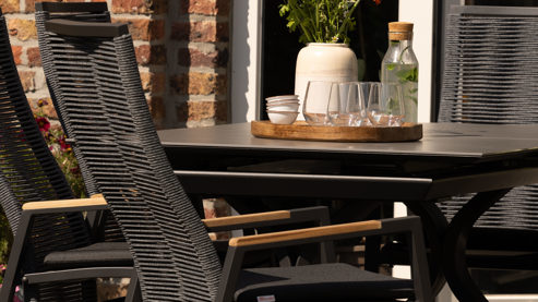 Gartenstuhl /-sessel Interliving aus Kunstfaser in Holzfarben Interliving Gartenmöbel Serie 7011 - Positionsstuhl Teak, anthrazitfarbenes Rope, TEXTILENE® & Aluminium