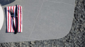 Gartenmöbel-Set Interliving aus Metall in Grau Interliving Gartenmöbel Serie 7012 - Essgruppe mit Diningsesseln hellgrauer Olefin-Teddybezug, Rope, gesinterter grauer Stein & anthrazitfarbenes Aluminium