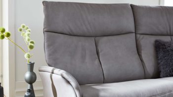 Zweisitzer Interliving aus Leder in Grau Interliving Sofa Serie 4211 – Zweisitzer titanfarbenes LongLife-Leder & Edelstahlfüße – Länge ca. 140 cm