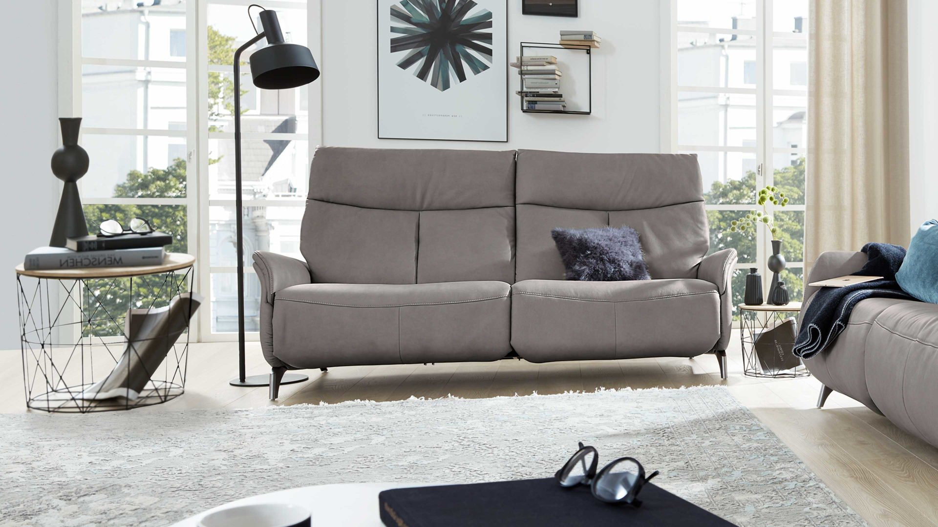 Zweisitzer Interliving aus Leder in Grau Interliving Sofa Serie 4211 – Zweisitzer titanfarbenes LongLife-Leder & Edelstahlfüße – Länge ca. 140 cm