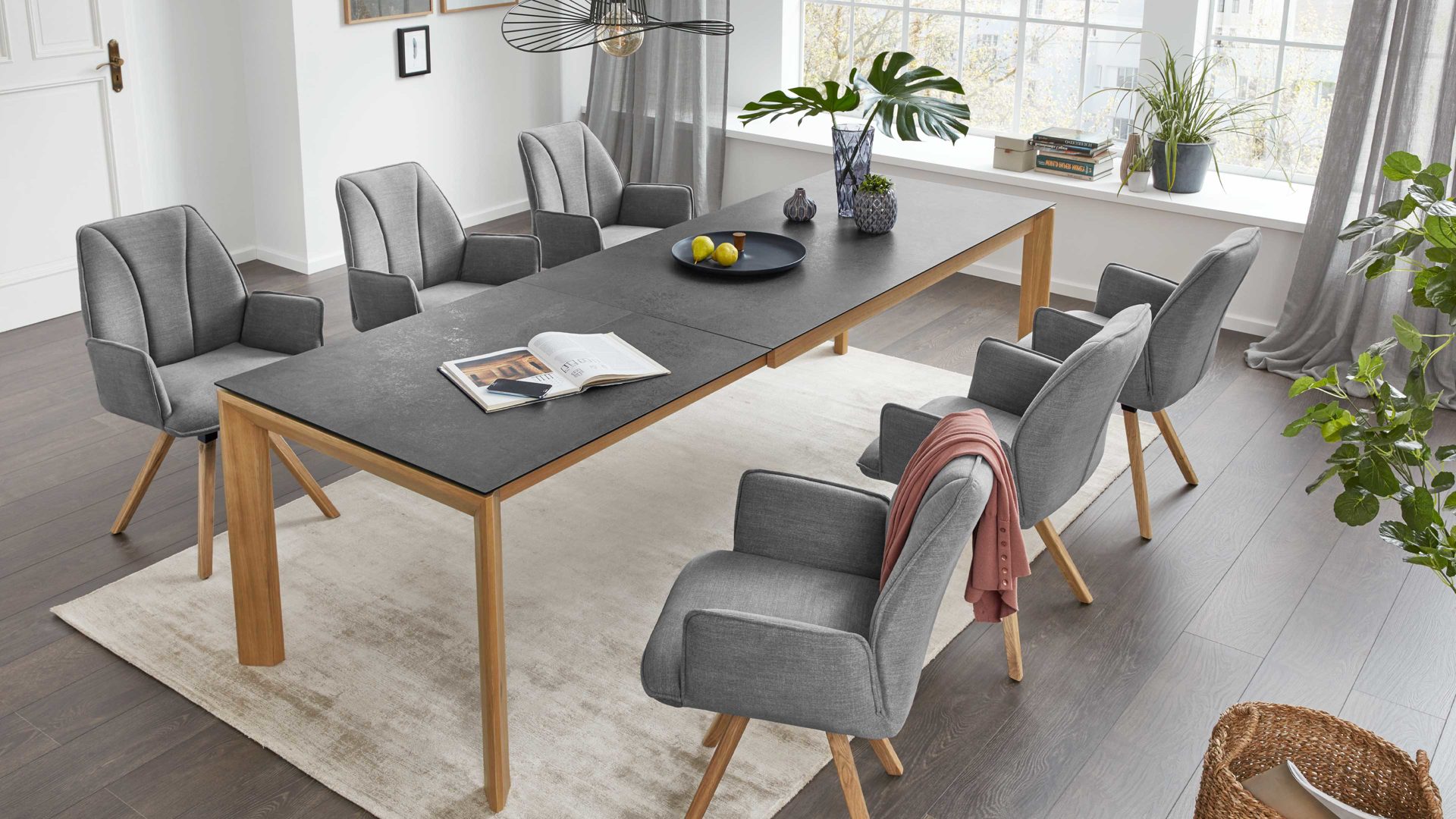 Auszugtisch Interliving aus Holz in Grau Interliving Esszimmer Serie 5102 – Auszugtisch granitfarbenes HPL & Wildeiche – ca. 140-240 x 90 cm