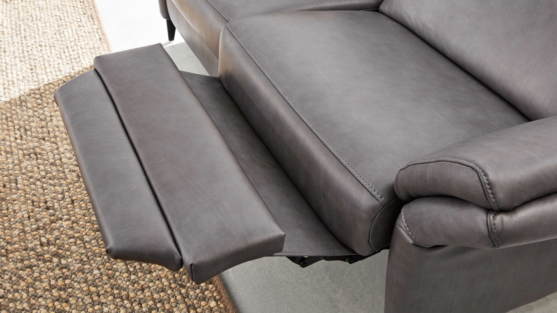 Mehrpreis Interliving aus Metall in Transparent Interliving Sofa Serie 4055 - WallAway zweimotorige Relaxfunktion