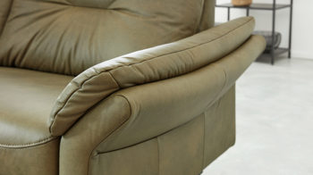 Zweisitzer Interliving aus Leder in Grün Interliving Sofa Serie 4400 - Zweisitzer 230-148 olivgrünes Leder EVI 33 - Breite ca. 198 cm