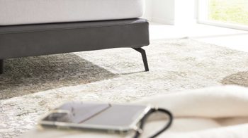 Boxspringbett Interliving aus Stoff in Dunkelgrau Interliving Bettensystem Serie 1416 - Boxspringbett graphitfarbene Mikrofaser Galero Punto 650006 & schwarze Metallfüße – Liegefläche ca. 180 x 200 cm