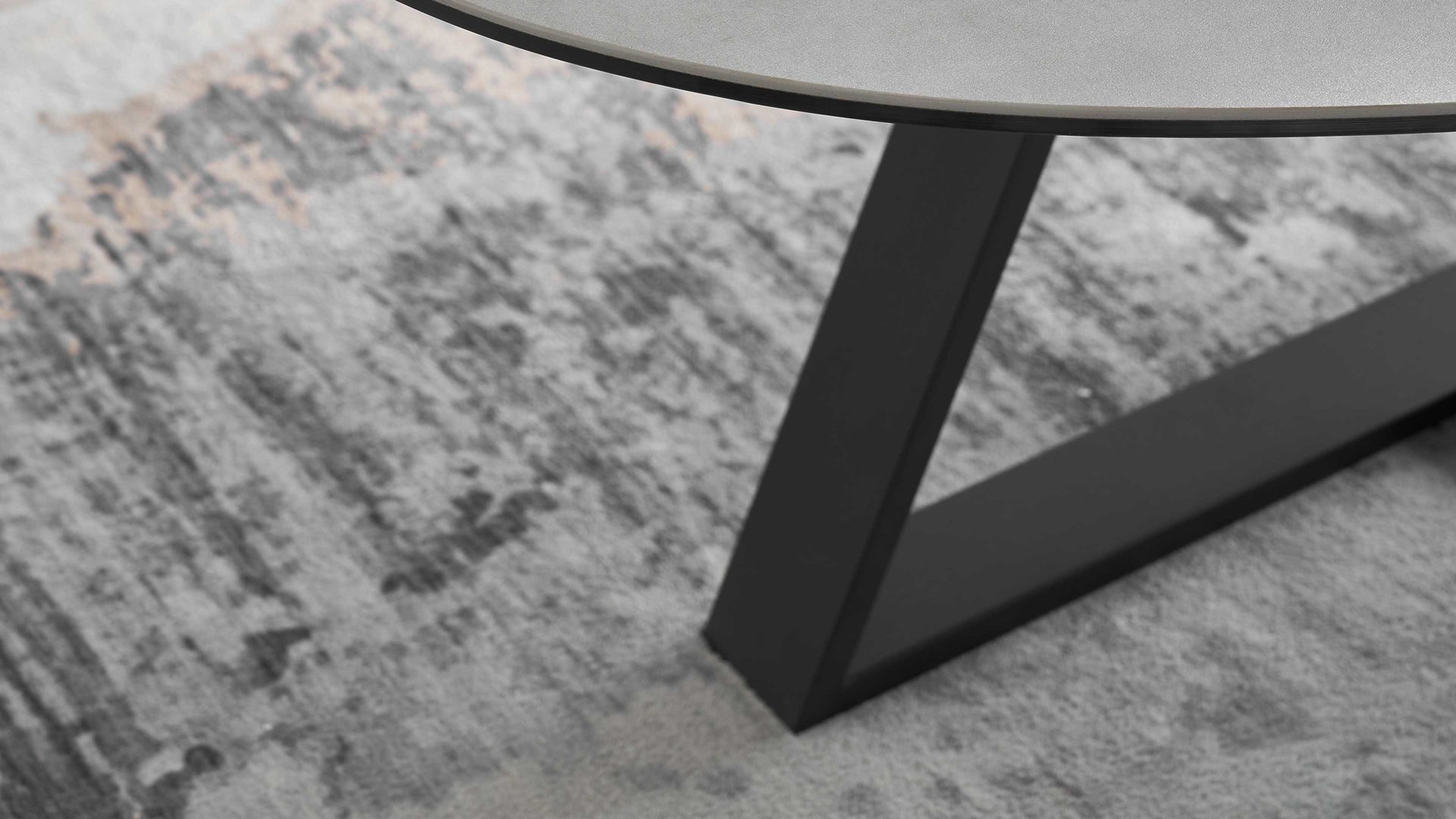 Couchtisch A better place furniture aus Keramik in Grau Couchtisch Elbing graue Keramik, Glas & Metall - Länge ca. 120 cm