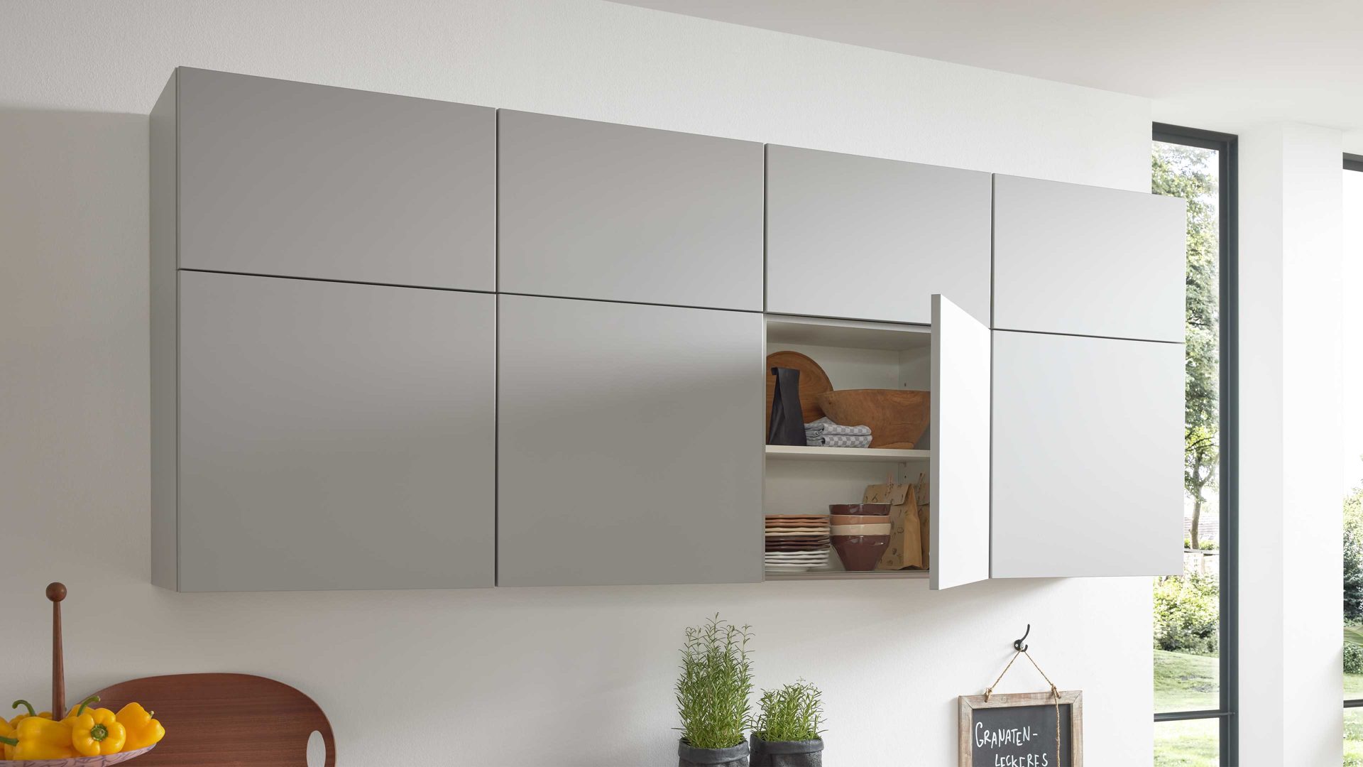 Einbauküche culineo® aus Holz in Hellgrau Culineo® Einbauküche C317 mit beko Einbaugeräten Steingrau & Nussbaum - Stellfläche ca. 365 x 363 cm