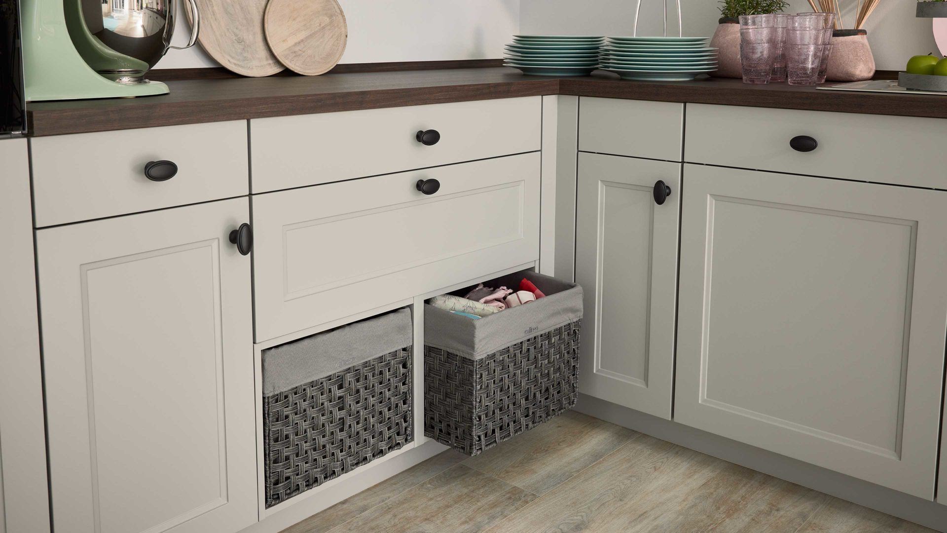 Einbauküche culineo® aus Holz in Hellgrau Culineo® Einbauküche C684 mit gorenje  Einbaugeräten Steingrau - Stellfläche ca. 420 x 335 cm