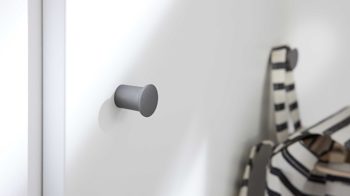 Schuhschrank Interliving aus Holz in Weiß Interliving Garderobe Serie 6012 - Schuhschrank INL-202 weißer Mattlack & Steineiche - eine Schublade, zwei Klappen, Breite ca. 120 cm