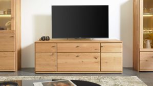 Lowboard Interliving aus Holz in Holzfarben Interliving Wohnzimmer Serie 2028 - Lowboard Wildeiche - zwei Türen, zwei Schubladen, Breite ca. 162 cm