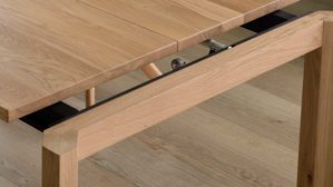 Auszugtisch Interliving aus Holz in Holzfarben Interliving Esszimmer Serie 5102 – Auszugtisch Eiche bianco - ca. 180 - 280 x 90 cm