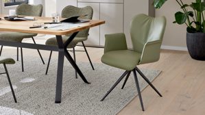 Polsterstuhl Interliving aus Leder in Grün Interliving Esszimmer Serie 5115 - Armlehnstuhl mit Lederbezug jadefarbenes Leder LD7830 & anthrazitfarbenes Metall