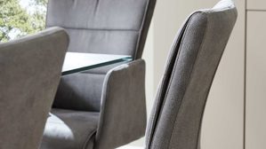 Schwingstuhl Interliving aus Kunstfaser in Dunkelgrau Interliving Esszimmer Serie 5122 – Schwingstuhl onyxschwarze Mikrofaser & mattschwarzes Metall