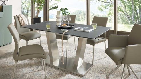 Esstisch Interliving aus Glas in Schwarz Interliving Esszimmer Serie 5122 – Esstisch schwarzes Glas & Edelstahl - ca. 160 x 90 cm