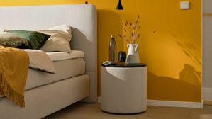 Nachttisch Interliving aus Stoff in Beige Interliving Boxspringbett Serie 1420 - Nachtkonsole naturfarbener Stoffbezug Cleo & schwarzes Holz