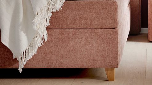 Boxspringbett Interliving aus Stoff in Rosa Interliving Bettensystem Serie 1420 - Boxspringbett sienfarbene Chenille Toni & Wildeichefüße - Liegefläche ca. 180 x 200 cm