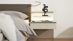 Möbelbeleuchtung Interliving aus Holz in Weiß Interliving Schlafzimmer Serie 1032 – Komplettzimmer mit Beleuchtung Weiß & Kieselgrau - Liegefläche ca. 180 x 200 cm