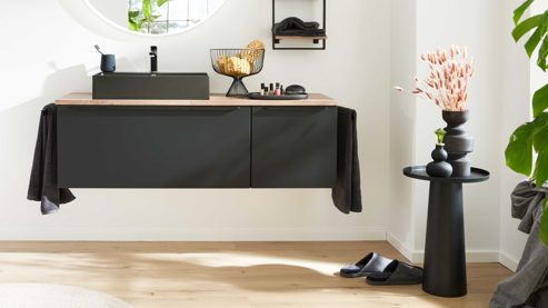 Badmöbel-Set Interliving aus Holz in Schwarz Interliving Bad Serie 7340 - Waschtischkombination Mattschwarz & Vikings Oak – Breite ca. 145 cm