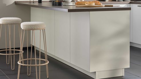 Einbauküche culineo® aus Holz in Weiß Culineo® Einbauküche C615 mit Einbaugeräten Alpinweiß & Walnuss - Stellfläche ca. 280 x 305 cm