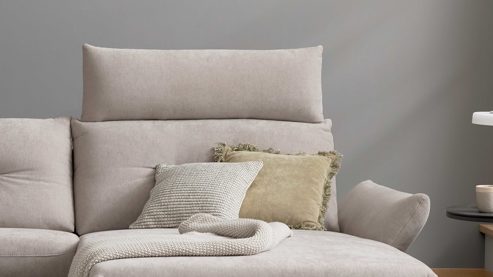 Kopfstütze Interliving aus Stoff in Hellgrau Interliving Sofa Serie 4400 - Kopfstütze platingrauer Bezug DWN 49 - Breite ca. 102 cm