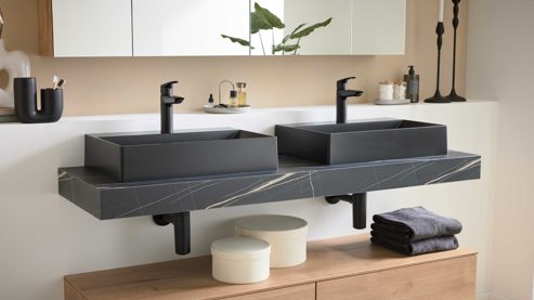 Badmöbel-Set Interliving aus Holz in Schwarz Interliving Bad Serie 7198 – Badmöbel-Set mit Extras Eiche Sierra & Marmor Venato Nero